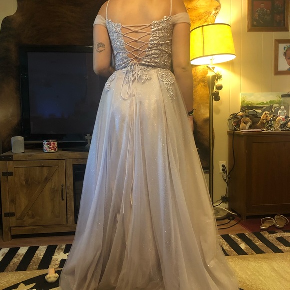 Dress - Picture 2 of 3